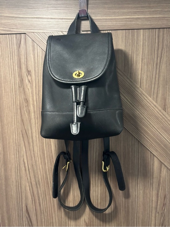 designer mini backpack purse Vintage Leather for Women Small Travel Bag – igemstonejewelry Excellent Craftmanship Feature Size:5 ounce Carabiner Embossed Logo Leather Dr Hook Hardy Head